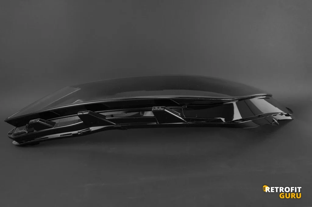 Kryty světel Škoda Kodiaq 16-21 – levý kryt (velký díl A), další pohled