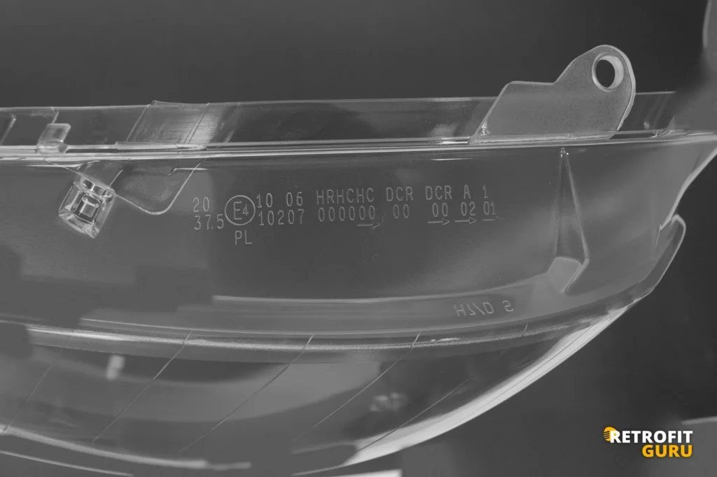 Kryty světel Mercedes ML W164 05-08 – pravý kryt, další pohled
