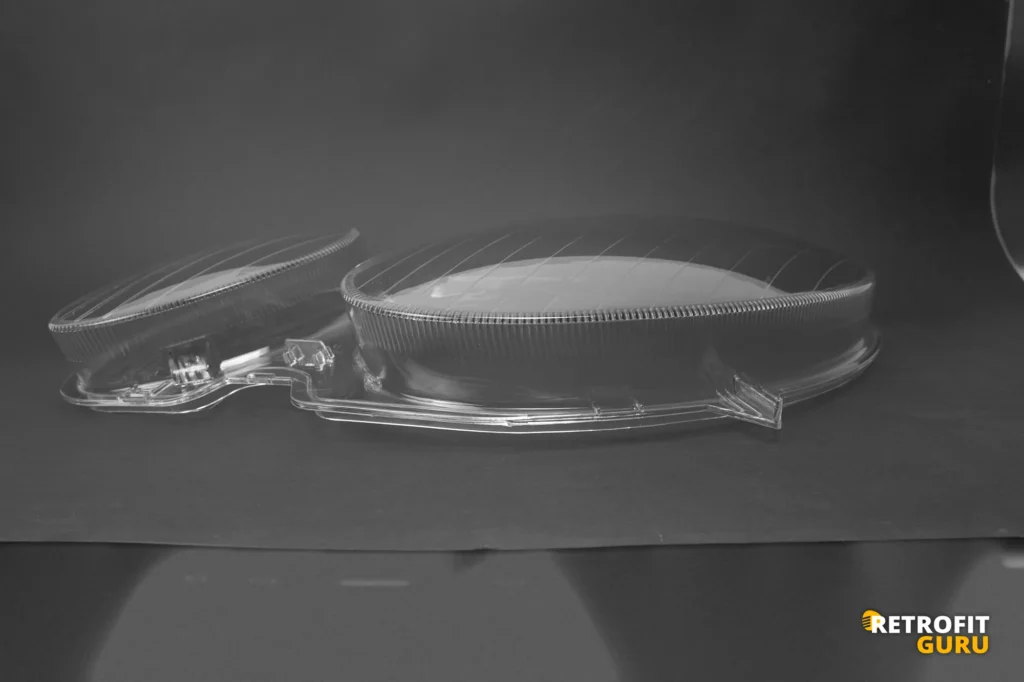 Kryty světel Mercedes E W211 02-09 – pravý kryt, další pohled