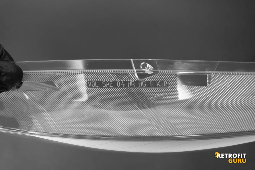 Kryty světel Mercedes S W221 05-09 – levý kryt, další pohled